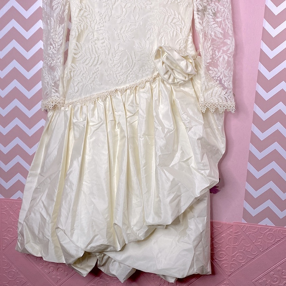 🌷Joseph Ribkoff 🌷Vintage Lace Flower & Pearl Embroidery Trim Wedding Style Dress - Picture 5 of 12